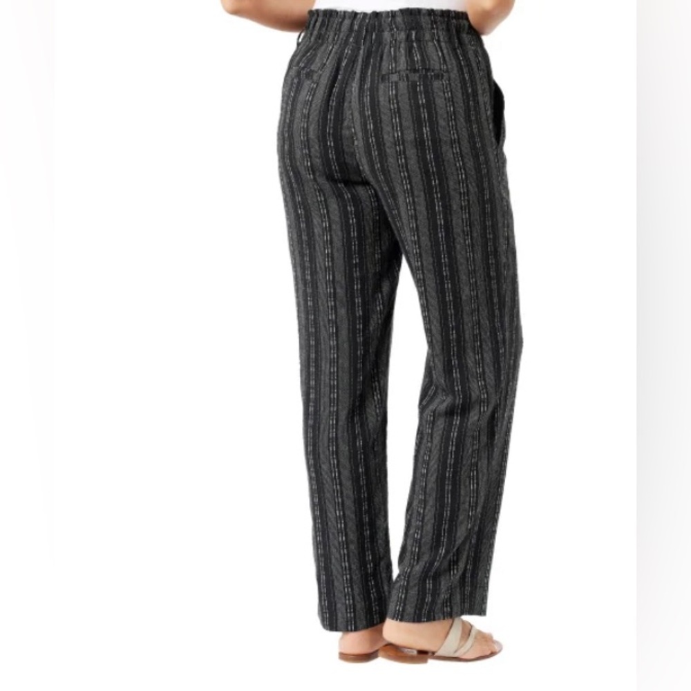 Ladies linen pants - Picture 2 of 5